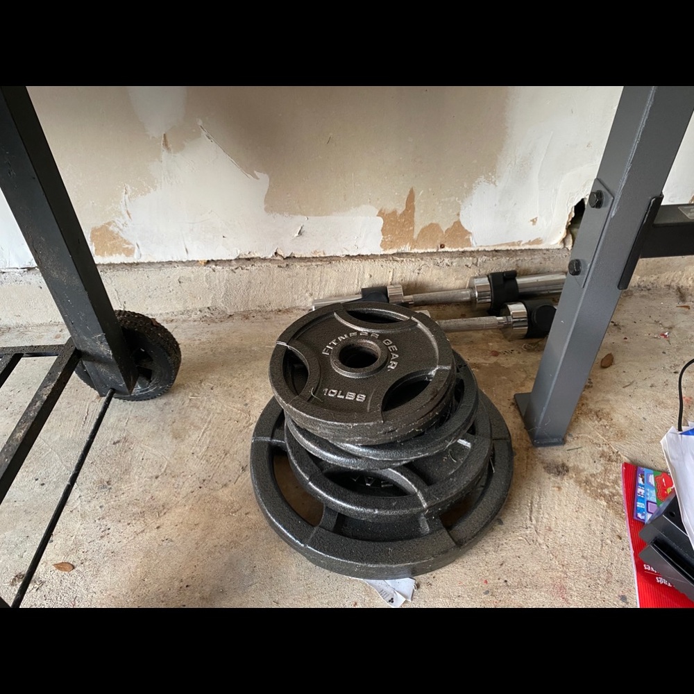 Weight set. Good condition